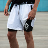 Salida de pantalones cortos deportivos.